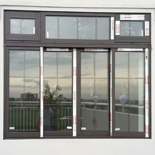 Cua-so-lua-cua-nhua-loi-thep-nhomkinhvieta-500x500